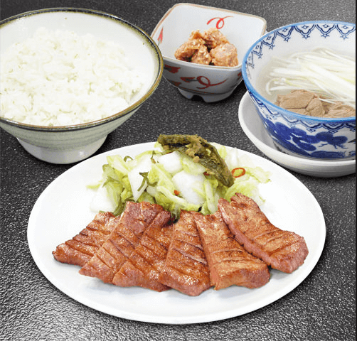 利休の牛タン